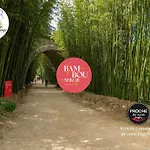 Logis Dans Ancien Relais De Poste Lejlighed Saint Julien Les Rosiers
