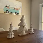 Logis Dans Ancien Relais De Poste Lejlighed Saint Julien Les Rosiers