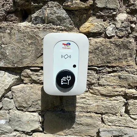 Logis Dans Ancien Relais De Poste Apartment