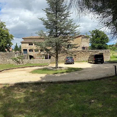 Logis Dans Ancien Relais De Poste Appartement Saint Julien Les Rosiers
